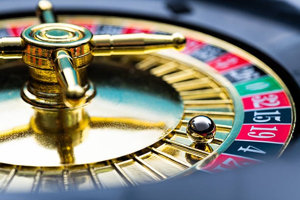 paragon777 app showing slot games and live casino options